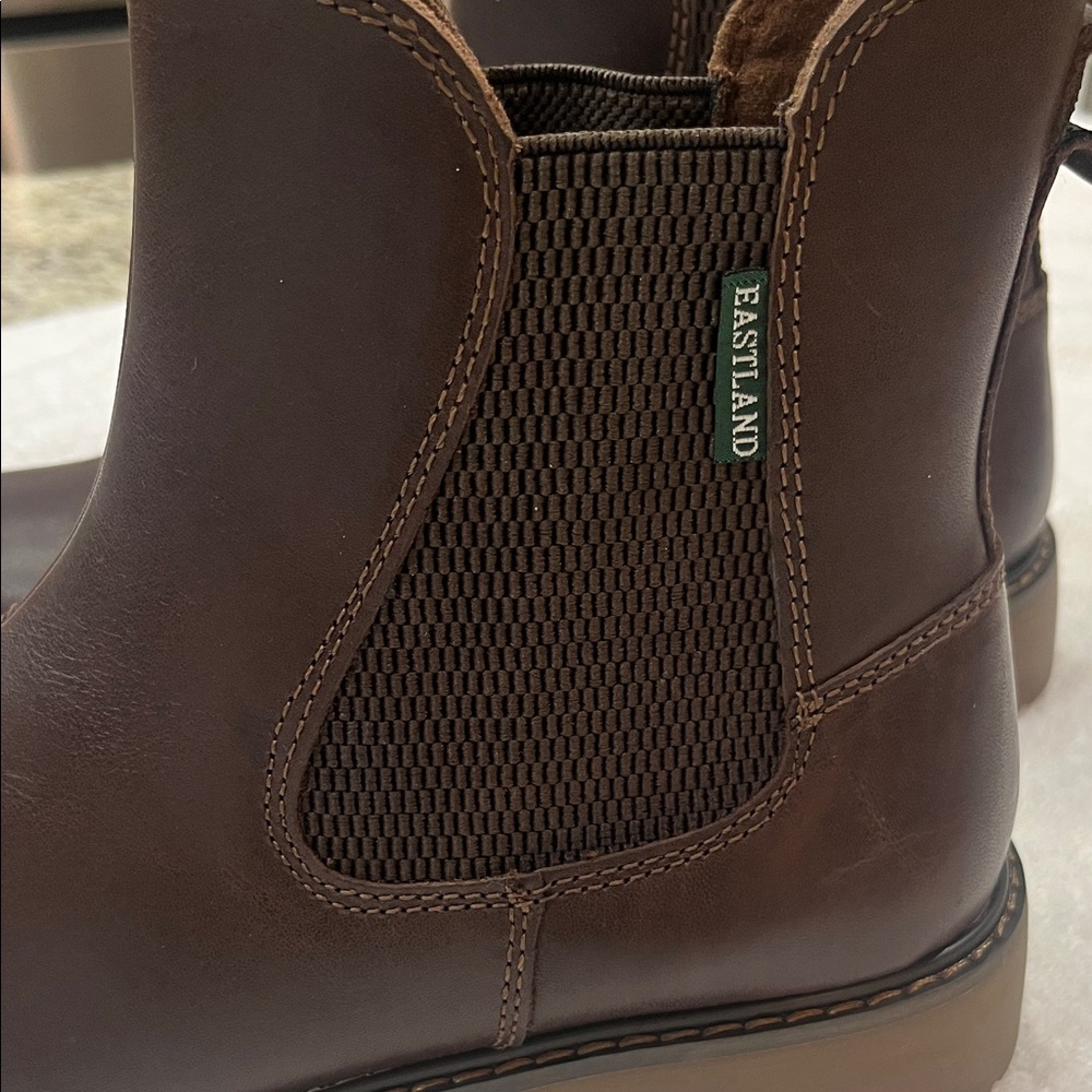 Eastland Dark Brown Leather Chelsea Ankle Boots - Picture 6 of 7